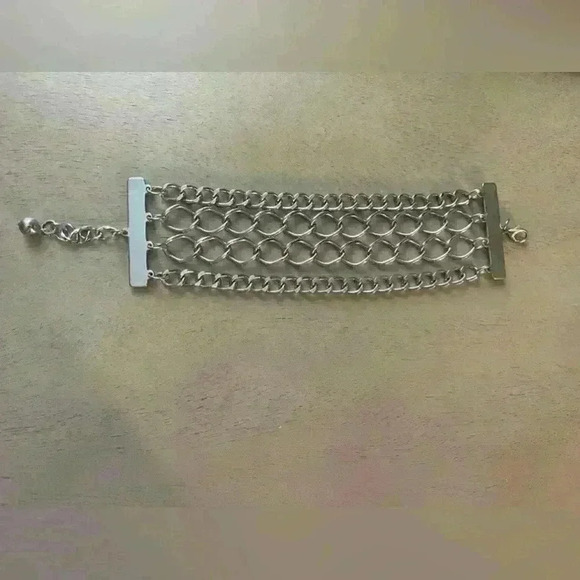 Jewelry - vintage bracelet